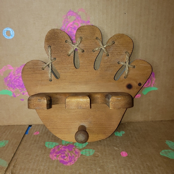 VINTAGE HANDMADE WOODEN BASEBALL GLOVE, BALL, BAT DISPLAY HOLDER - Picture 5 of 7